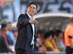 muneco enojado: las condiciones del armado del plantel no son ideales muneco enojado: las condiciones del armado del plantel no son ideales