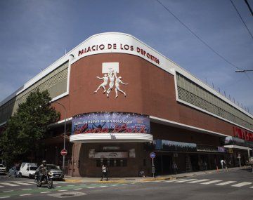 Aseguran que se demolerá el mítico Luna Park: qué empresa impulsa su reconstrucción