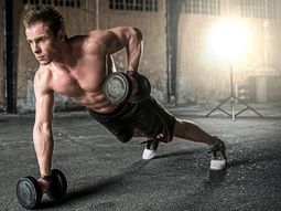 Cómo es la rutina perfecta para fortalecer los hombros: el consejo para tu salud Cómo es la rutina perfecta para fortalecer los hombros: el consejo para tu salud