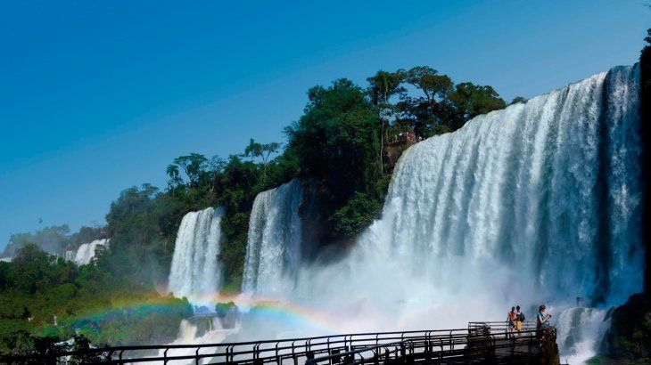 Cataratas del Iguazú: qué hacer del lado argentino y del brasileño
