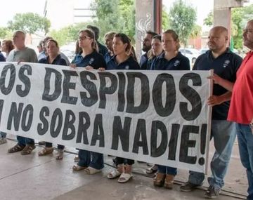 Motosierra sin fin: el Gobierno comenzó con el desguace del INTI