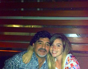Dalma Maradona no le da permiso a su padre de venir al país