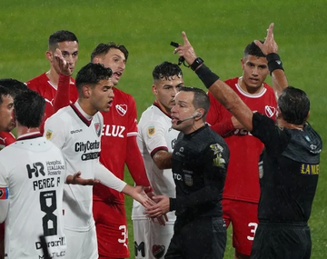 Polémica en Avellaneda: el gol que le anularon a Newells ante Independiente