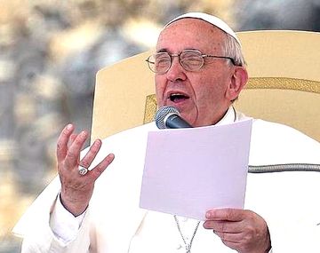 Qué dice la primera encíclica del papa Francisco