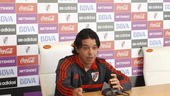 gallardo adelanta: seguramente teo y mora jueguen como titulares gallardo adelanta: seguramente teo y mora jueguen como titulares