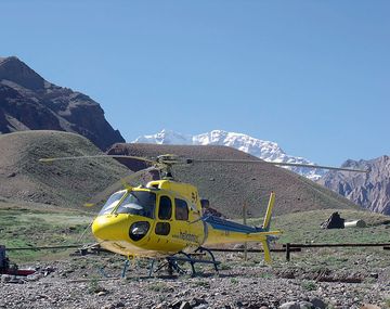 Helicóptero de rescate del Parque Provincial Aconcagua