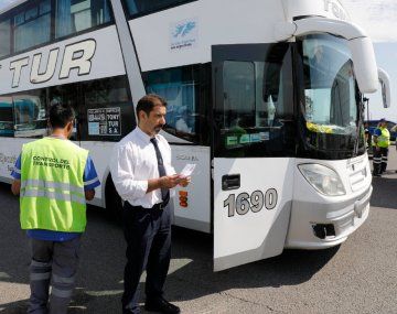 Finde XL: más de 2.000 autos circulan por hora en la ruta 2 con destino a la Costa
