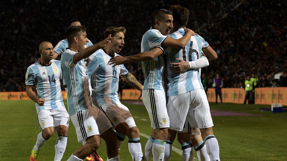 Argentina le ganó a Uruguay y es el único líder de las Eliminatorias