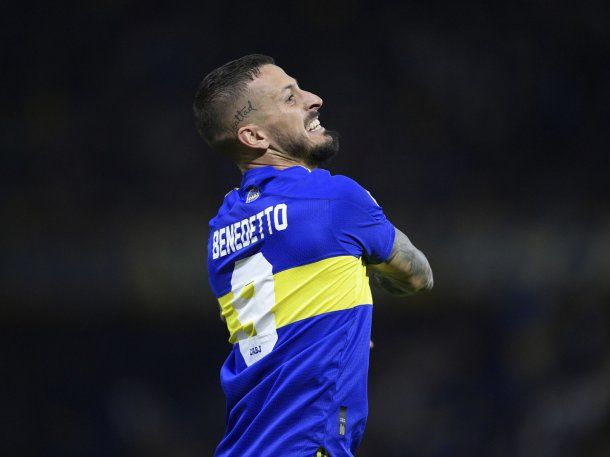 Boca: Benedetto no será titular ante Corinthians