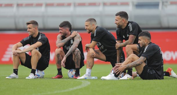 Los 11 de Scaloni para la Finalíssima contra Italia