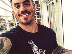 Fede Bal renovó su look: pelo plateado Fede Bal renovó su look: pelo plateado