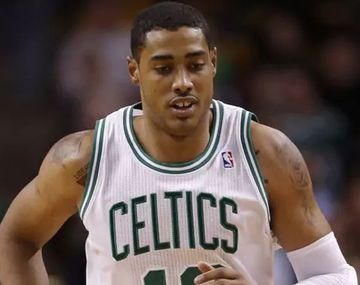 Melo estaba jugando en Brasilia