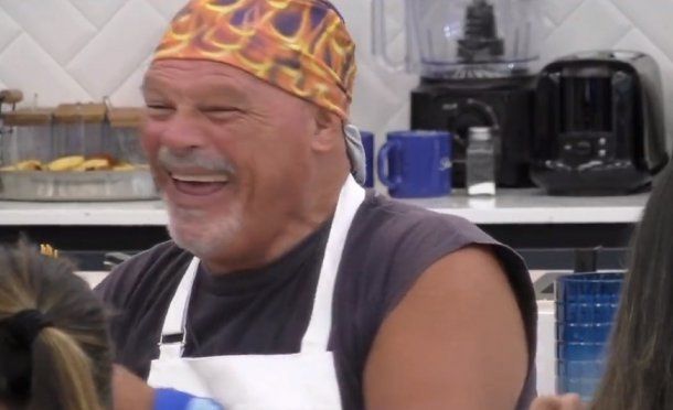 Gran Hermano: Alfa hizo galletas navideñas y aprovechó para burlarse de Juan