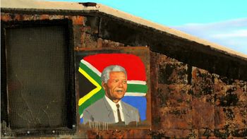 tras 4 anos, u2 presento en facebook su nuevo tema tras 4 anos, u2 presento en facebook su nuevo tema