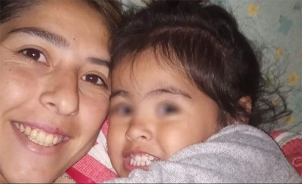 Ernestina Trinidad Mora tenía 2 años Ernestina Trinidad Mora tenía 2 años