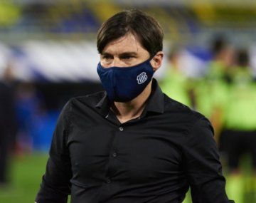 Racing: Cacique Medina es el principal candidato para reemplazar a Pizzi