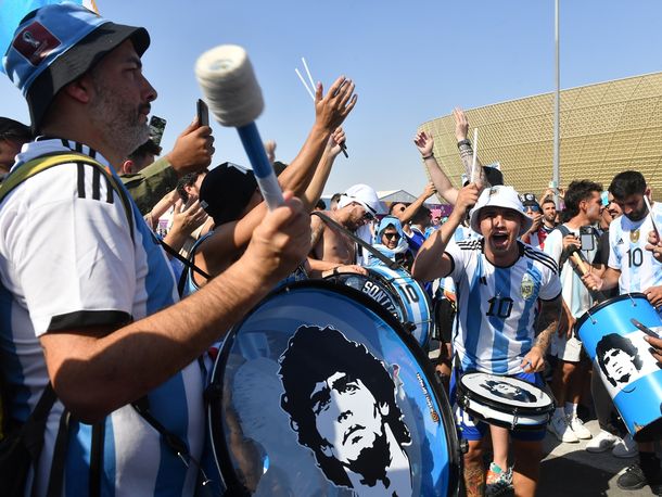 Todos juntos: hinchas argentinos viajarán en caravana al Lusail para apoyar a la Selección