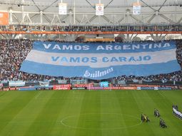 el calor de la hinchada en la despedida de la seleccion argentina el calor de la hinchada en la despedida de la seleccion argentina
