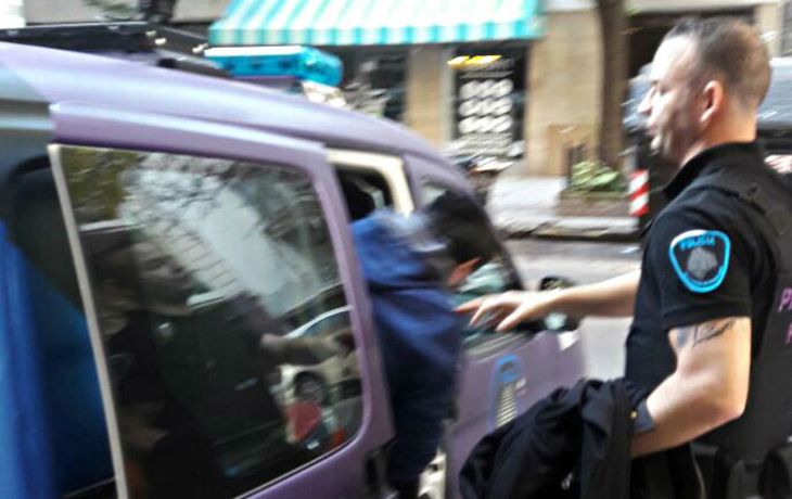 La policía de la Ciudad detuvo a dos personas