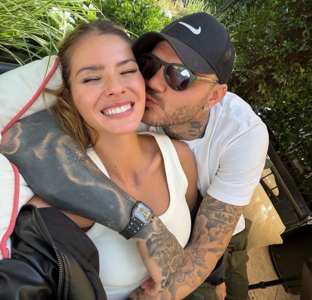 Mauro Icardi mostró el interior del exclusivo avión privado en el que viajó junto a la China Suárez