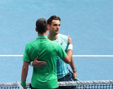 Lorenzo Musetti y Novak Djokovic