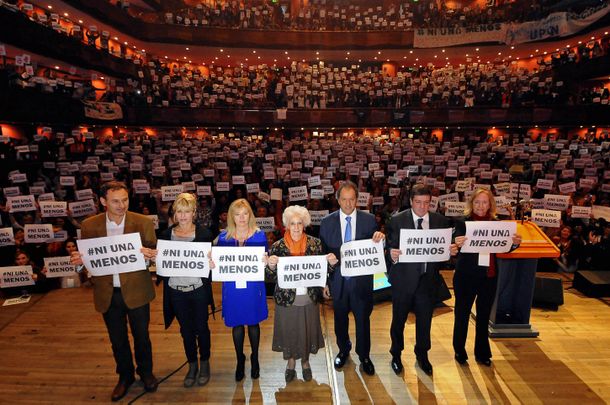 Scioli confirmó su compromiso en la lucha contra la violencia de género