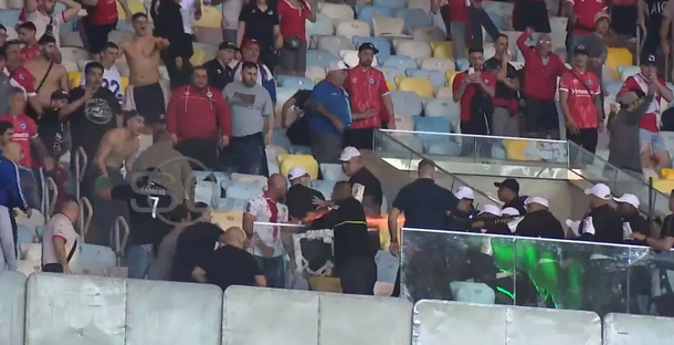 El Consulado brinda ayuda a hinchas de Argentinos golpeados por la policía en Brasil