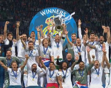 Ganó la Champions y el Mundial, pero se retiró a temprana edad por las lesiones constantes. 