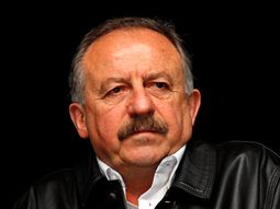 para hugo yaski, el bono de fin de ano mil pesos es una cifra miserable para hugo yaski, el bono de fin de ano mil pesos es una cifra miserable