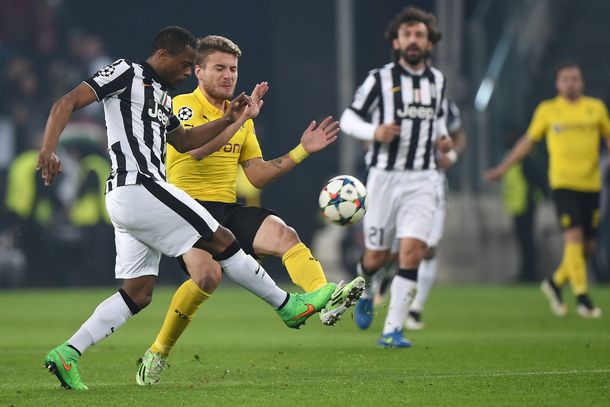 Juventus derrotó al Dortmund pero dejó la serie abierta