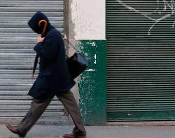 Mañana helada y sensación térmica bajo cero en la Ciudad