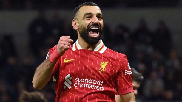 Mohamed Salah se convirtió en el tercer mayor goleador en la historia del Liverpool