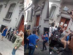 agredieron en la legislatura portena a profesionales de enfermeria agredieron en la legislatura portena a profesionales de enfermeria