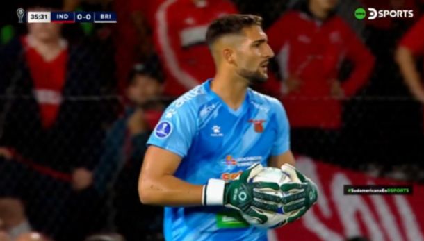 Hito en la Copa Sudamericana: debutó la regla de los ocho segundos con sanción a Boston River