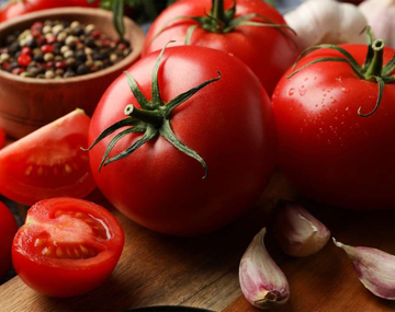 El tipo de tomate recomendado para comer que rejuvenece la piel y mejora la circulación