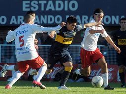 boca empato con argentinos y no pudo escaparse en la punta