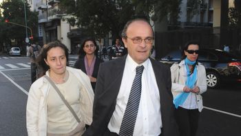 moreau, por radio 10: los votos de sanz pueden ir a scioli moreau, por radio 10: los votos de sanz pueden ir a scioli