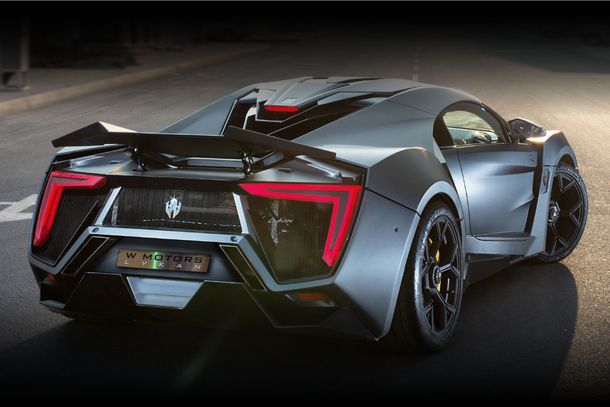 Lykan, la Ferrari del desierto