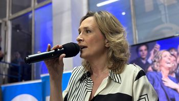 Laura Raffo apuntó contra las barreras para la importación y el alto costo de vida al que están sometidos los uruguayos. Laura Raffo apuntó contra las barreras para la importación y el alto costo de vida al que están sometidos los uruguayos.