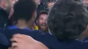 Messi y el amuleto, en plena euforia tras la hazaña Messi y el amuleto, en plena euforia tras la hazaña