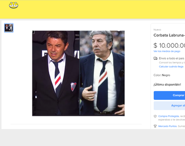 Piden diez millones de pesos por la corbata de Gallardo en homenaje a Ángel Labruna