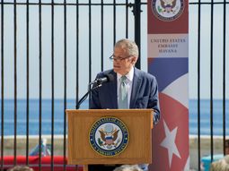 obama designo al primer embajador estadounidense en la habana en 50 anos obama designo al primer embajador estadounidense en la habana en 50 anos