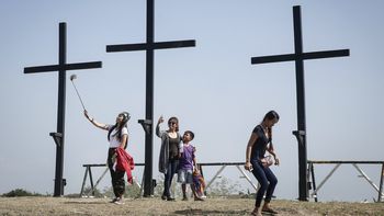 Crucifixión de Viernes Santo en Filipinas Crucifixión de Viernes Santo en Filipinas