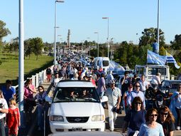 los asambleistas de gualeguaychu evaluan nuevas protestas contra la pastera los asambleistas de gualeguaychu evaluan nuevas protestas contra la pastera