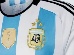 Se filtró el supuesto nuevo escudo de la camiseta de la Selección Argentina