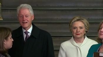 Hillary Clinton con mala cara en la asunción de Trump Hillary Clinton con mala cara en la asunción de Trump