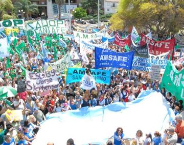 Paritarias: nuevo paro docente por 48 horas en Santa Fe