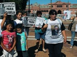 Marcharon en repudio a la mala praxis en Malvinas Argentinas