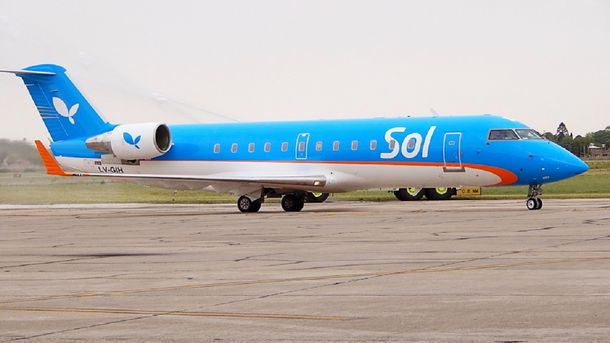 La aerolínea Sol anunció el cese de sus operaciones