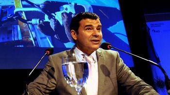 galuccio exponee sus primeros 100 dias de gestion frente a ypf galuccio exponee sus primeros 100 dias de gestion frente a ypf